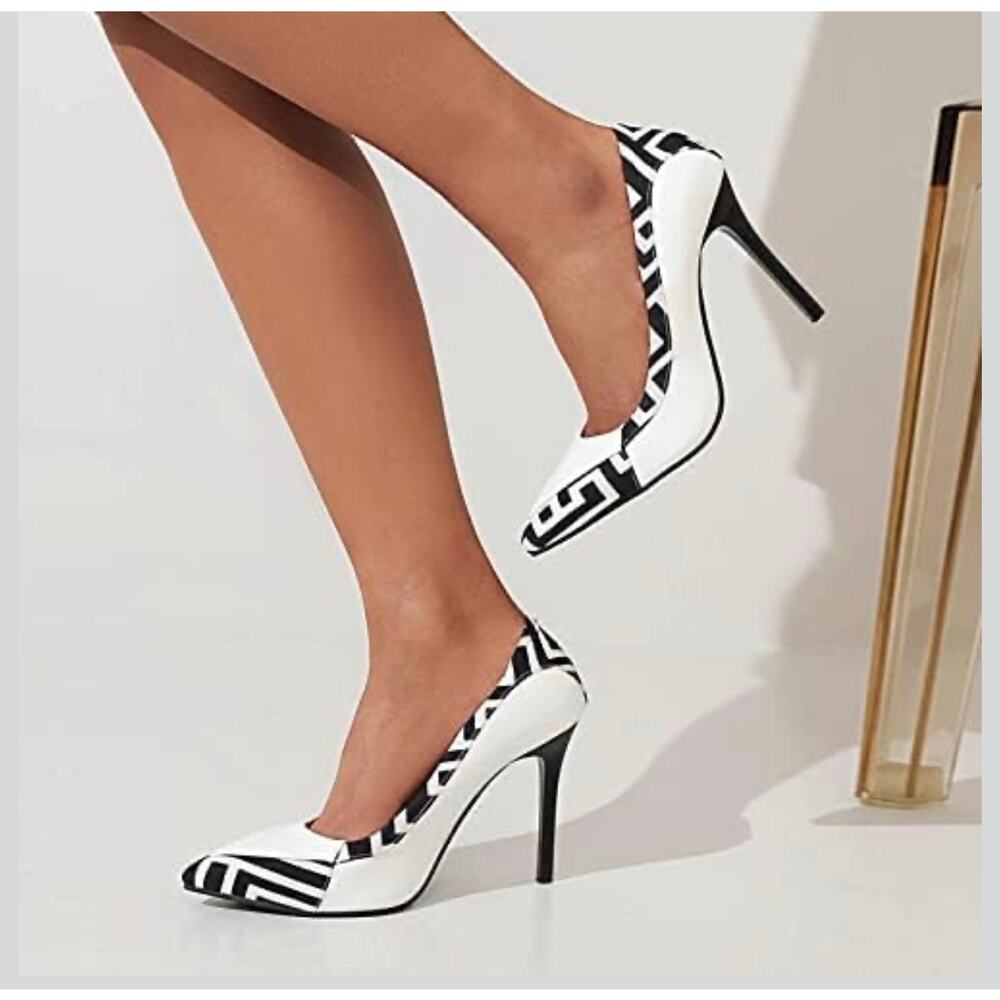 Women's Black & White Geometric Print Stiletto Pumps Pointed Toe Heels Size 8.5